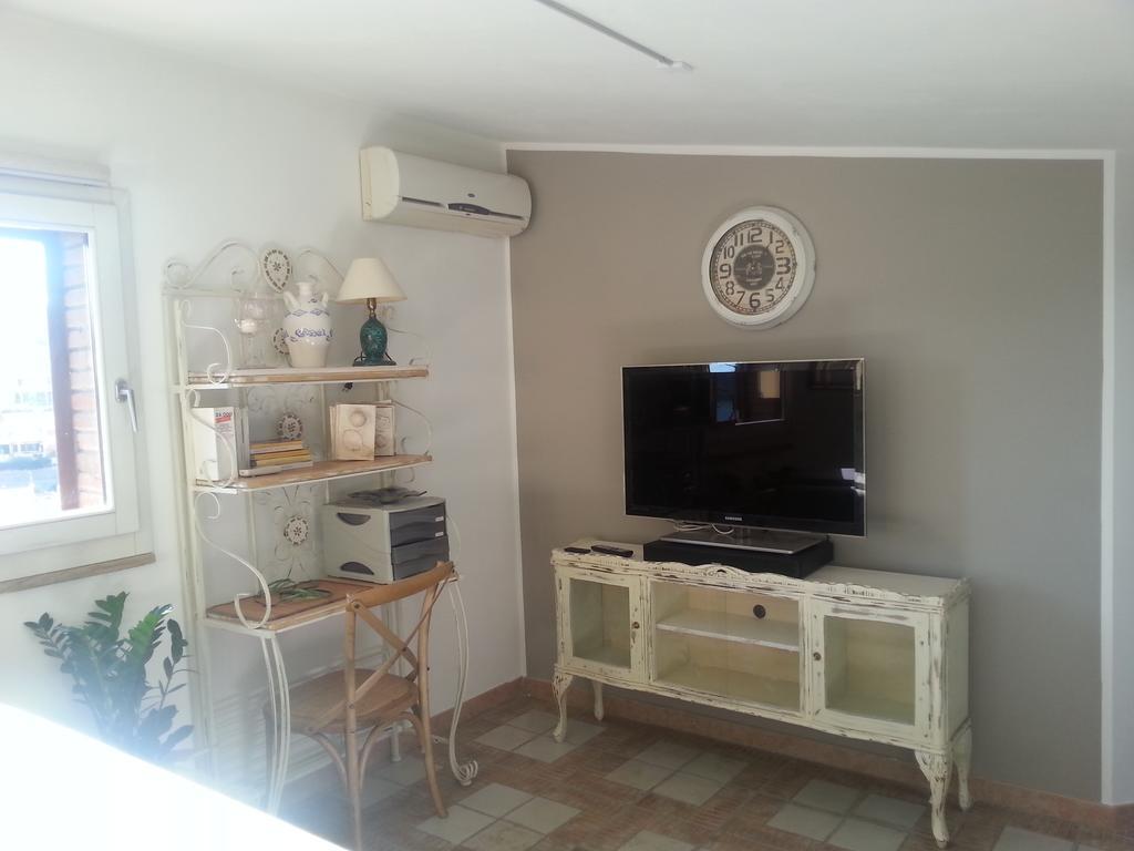 קאסטלסארדו Appartamento Mansardato Anda&Torra מראה חיצוני תמונה