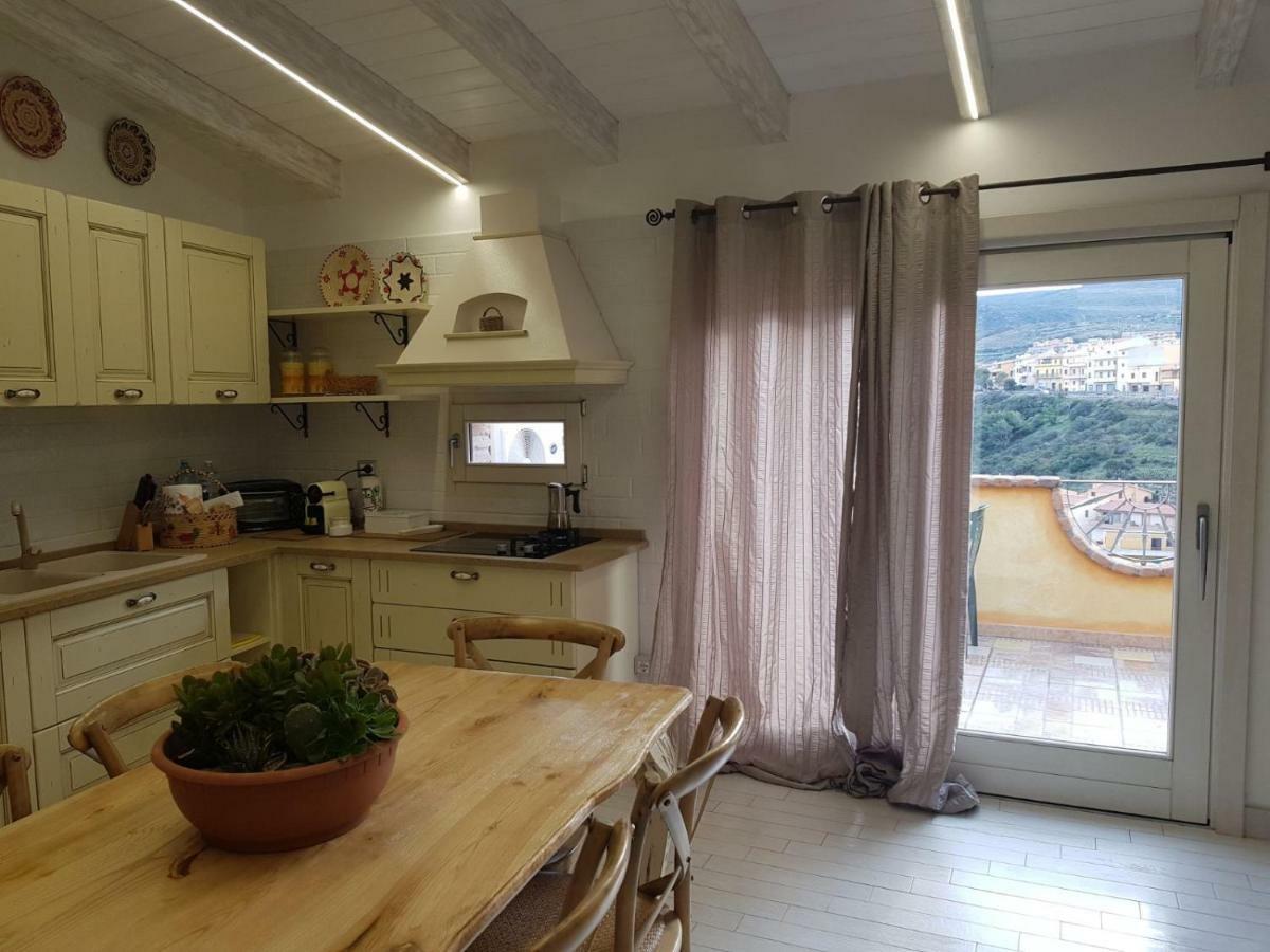 קאסטלסארדו Appartamento Mansardato Anda&Torra מראה חיצוני תמונה